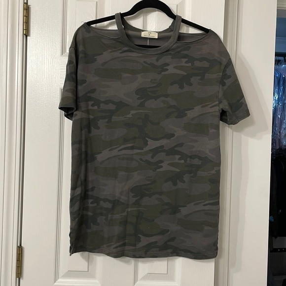 T.La Tops - NWT Camo Cold Shoulder T Shirt